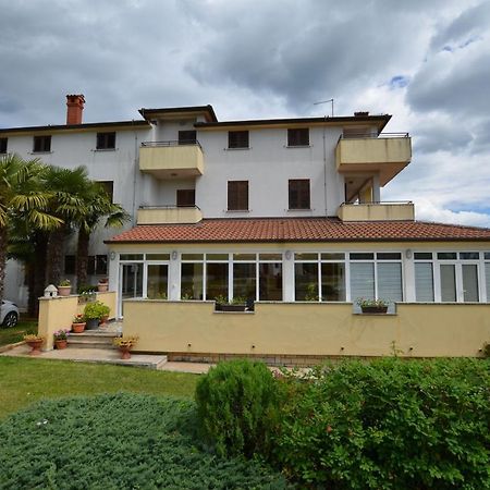 Zminj Apartments Esterno foto