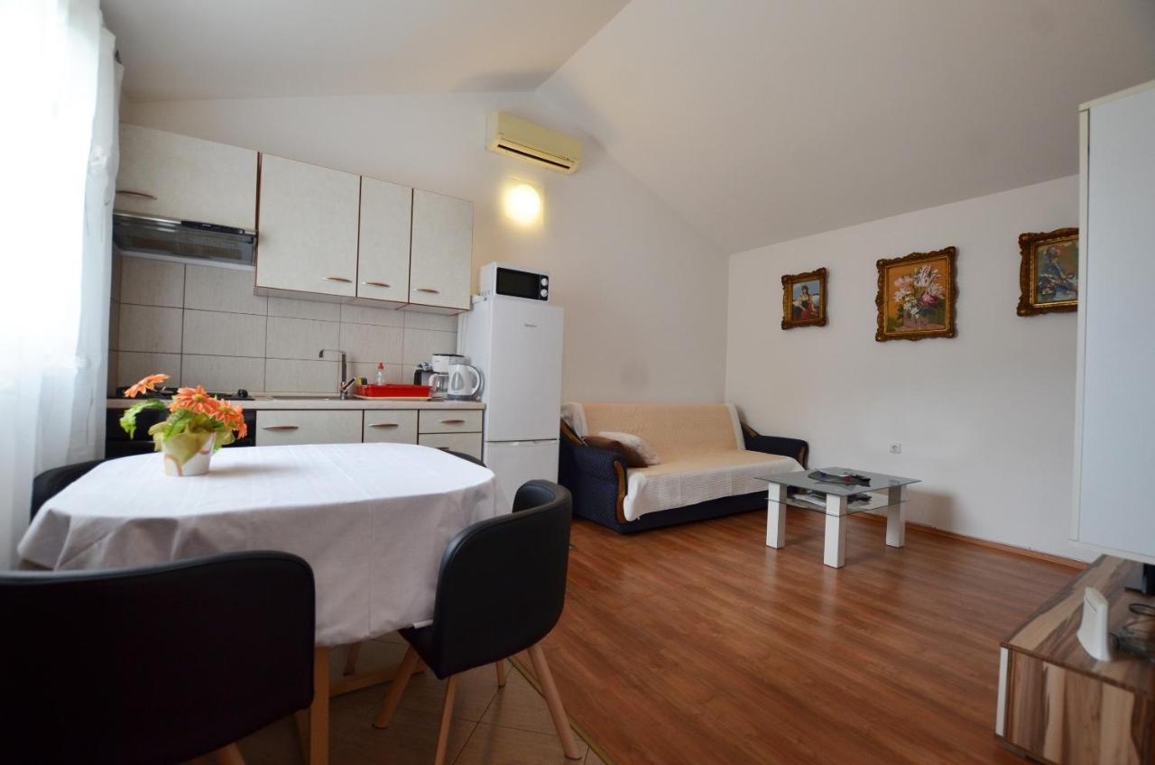Zminj Apartments Esterno foto